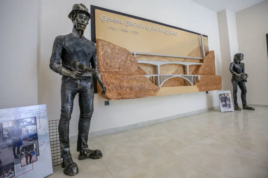 Elazığ ve Malatya arasındaki Kömürhan Köprüsü'nün inşaat atıkları sanat eserine dönüştü 6