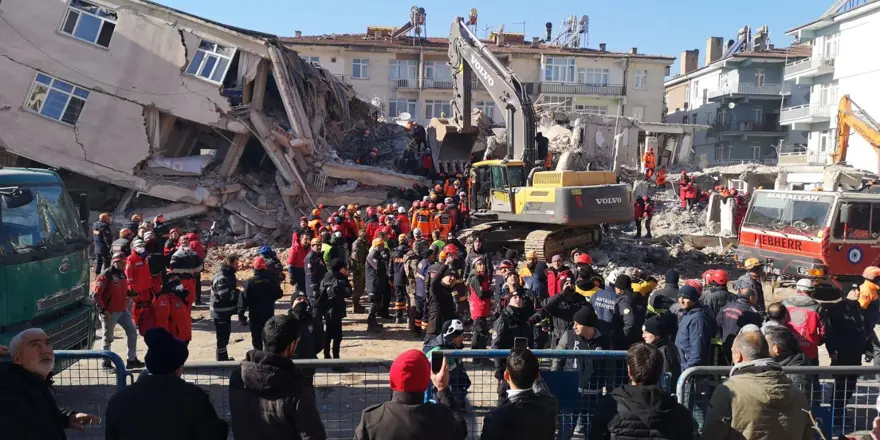 Elazığ deprem bölgesinden son görüntüler 17 Elazığ deprem bölgesinden son görüntüler 17