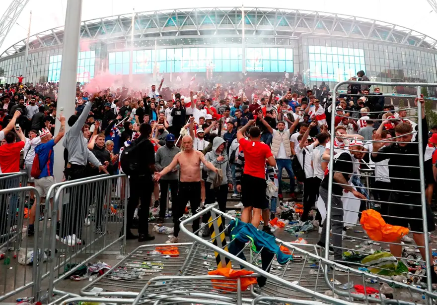 EURO 2020'de şampiyon İtalya 24