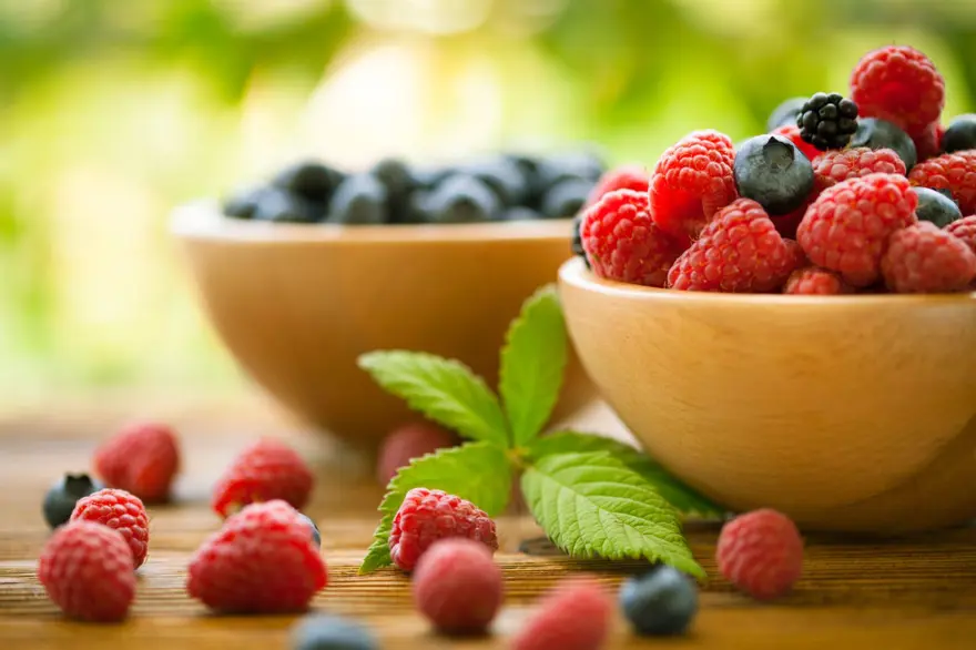 TOKLUK HİSSİ SAĞLAYAN VE VÜCUDA FAYDALI 5 MEYVE 13