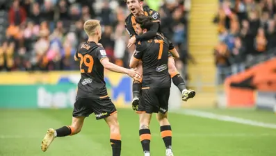 Ozan Tufan yıldızlaştı, Hull City farklı kazandı