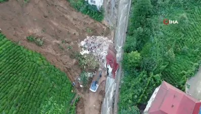 Rize’de sel ve heyelan: 2 kişi hayatını kaybetti, 6 kişi aranıyor