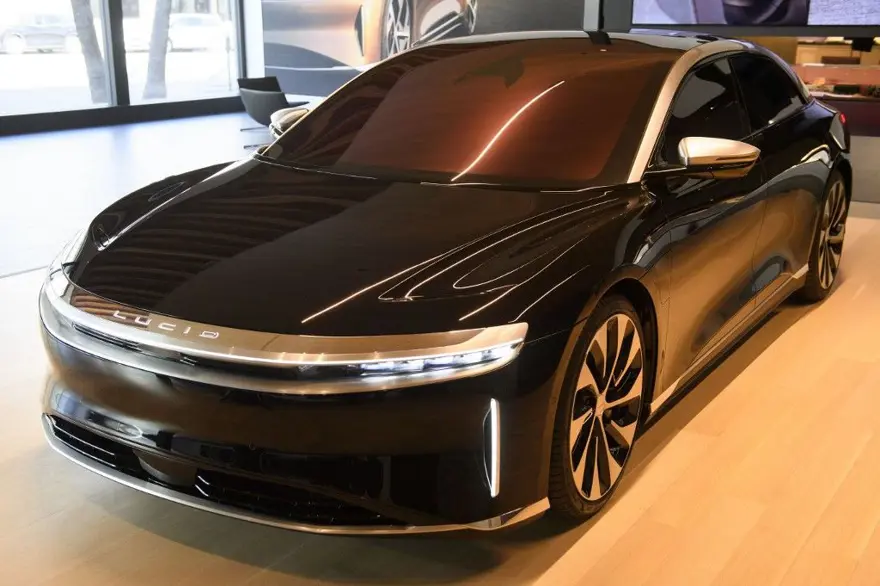 Resmen açıklandı: Lucid Air en uzun menzilli elektrikli otomobil oldu (Tam şarjla 836 kilometre yol gidiyor) 10