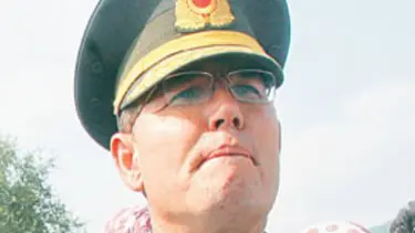 Generale 'enkaz' soruları