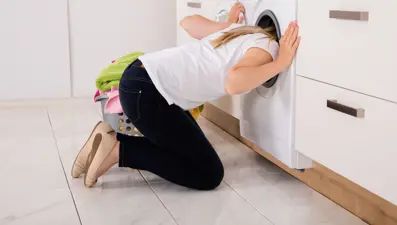 Çamaşır makinesindeki sırra kadem basan çorapların gizemi çözüldü! O gizli bölmeyi biliyor musunuz?