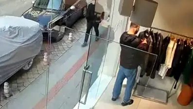 110 bin TL'lik mont hırsızlığı: Askıdan alıp kaçtı