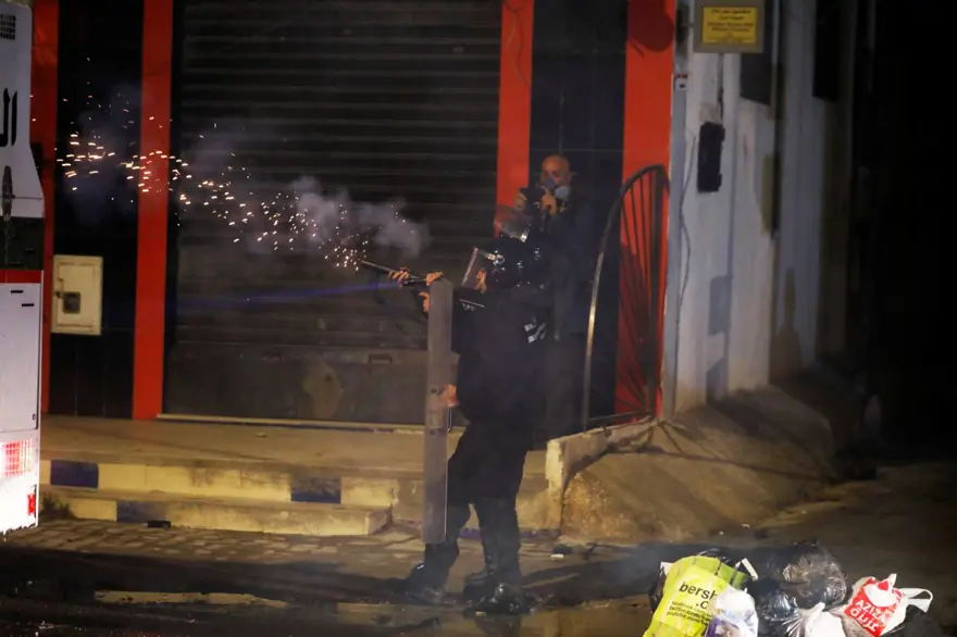 Tunus'ta protestolar 5. gününde: 632 gözaltı 2