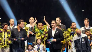 Şampiyon kupasını aldı