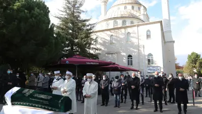 Bakan Pekcan'ın annesi İhsan Kadaifci son yolculuğuna uğurlandı