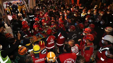 Enkaz altından çıkarılan İdil Şirin'de corona virüs