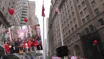 Wall Street'te göndere Türk bayrağı çekildi