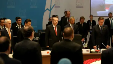 G20 Zirvesi'nde saygı duruşu