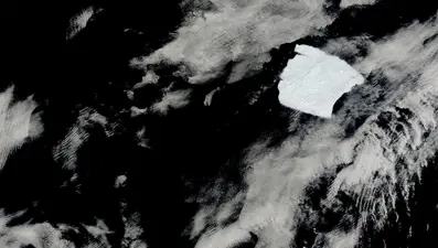 Denizleri ikiye bölüyordu: Dünyanın en büyük buzdağı yok oluyor