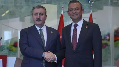 Mustafa Destici'den Özgür Özel'e ziyaret