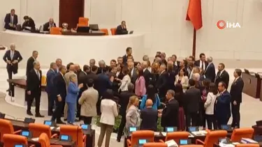 CHP'den Meclis'te kürsü işgali