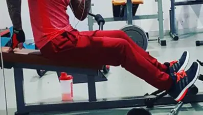 İranlı fitness hocası site bahçesinde ölü bulundu