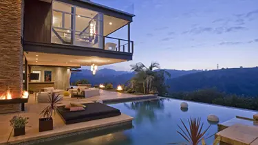 Kutcher malikaneyi Bieber'dan kaptı!