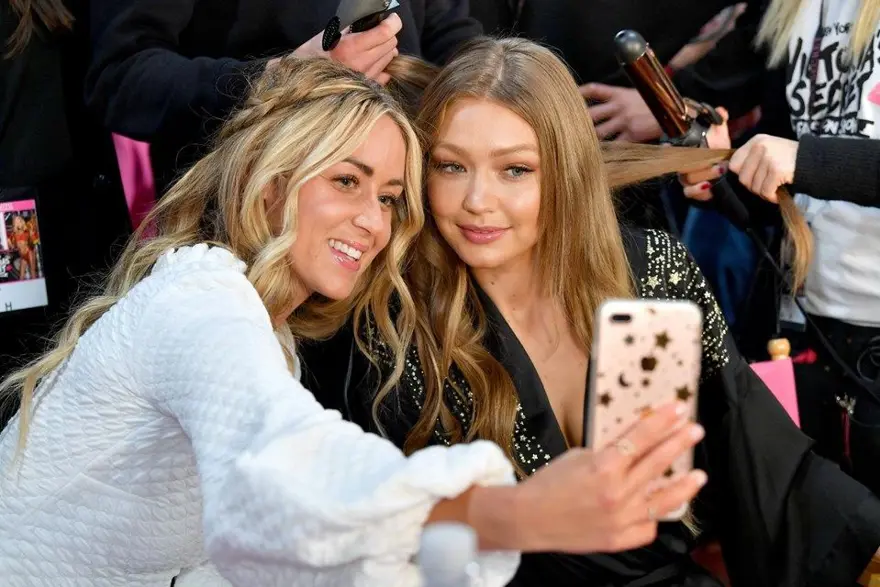 Gigi Hadid kendi markasını kuruyor 