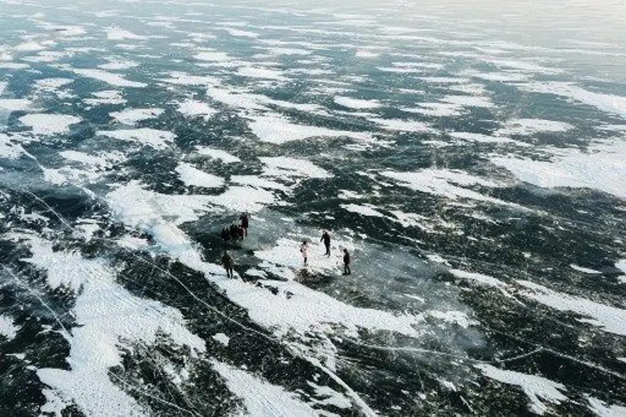 Çıldır gölü Fransız medyasını hayran bıraktı: Donmuş Türk gölü boyunca atlı kızak yolculuğu 1