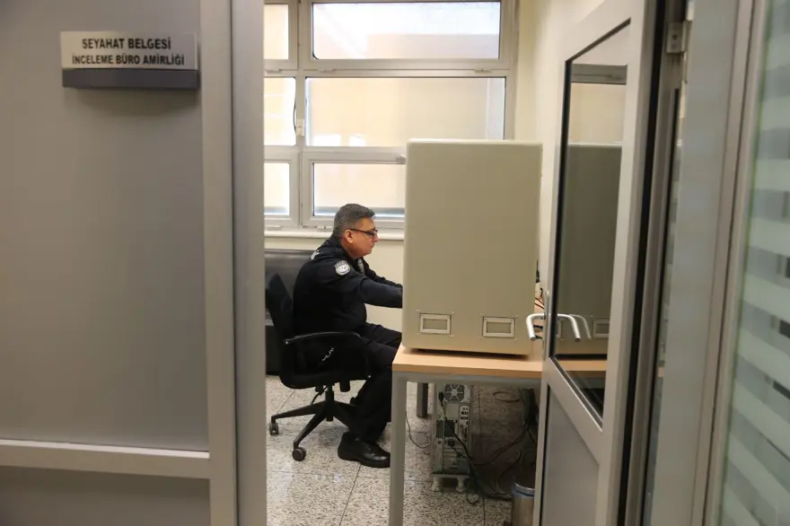 Kapıkule Sınır Kapısı'nda kullanılıyor: Yerli cihazla sahte pasaport ve kimliğe geçit yok! 4