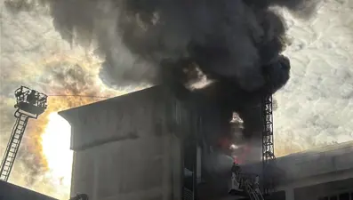 Sultanbeyli'de tekstil atölyesinde yangın