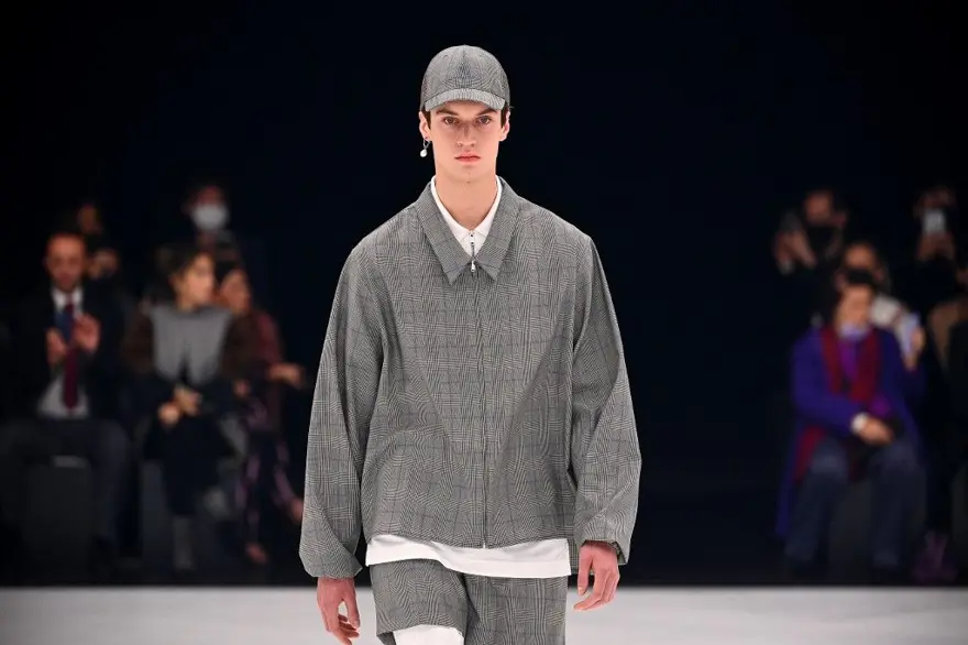 Givenchy'nin kolyesi tartışmaya neden oldu 10 Givenchy'nin kolyesi tartışmaya neden oldu 10