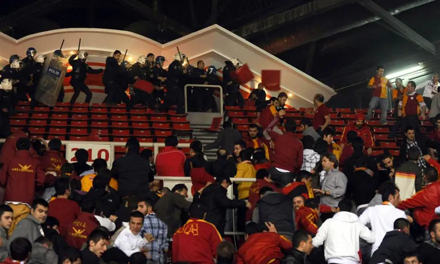 Derbi değil savaş 9 Derbi değil savaş 9