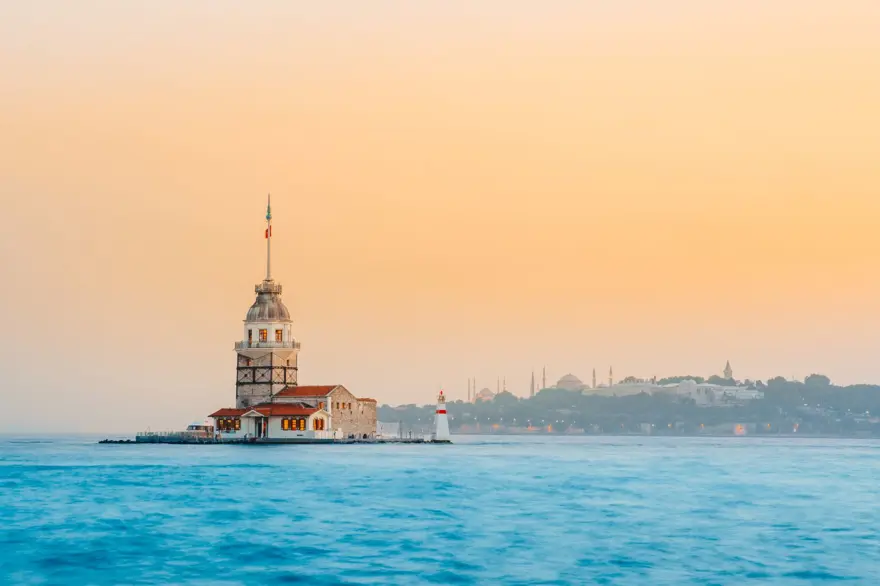 İstanbul'da en huzurlu yer Eyüpsultan, en romantik yer Kız Kulesi 1