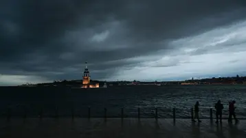 Meteorolojiden yeni uyarı: Bugün yine fırtına ve kuvvetli sağanak var
