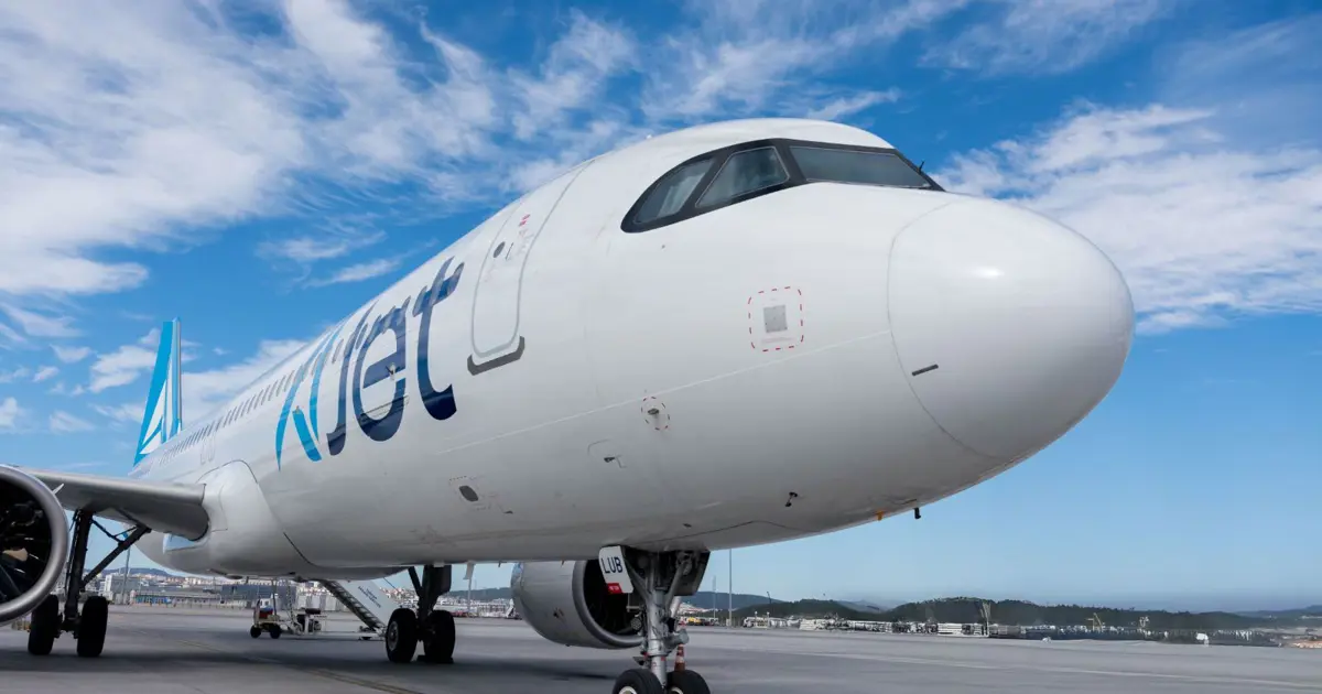 İstanbul'dan kalkan yolcu uçağı şiddetli rüzgar nedeniyle acil iniş yaptı