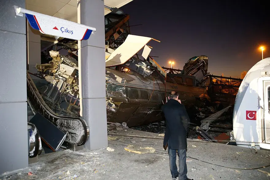 Ankara'da tren kazası: 9 kişi öldü, 84 kişi yaralandı 7