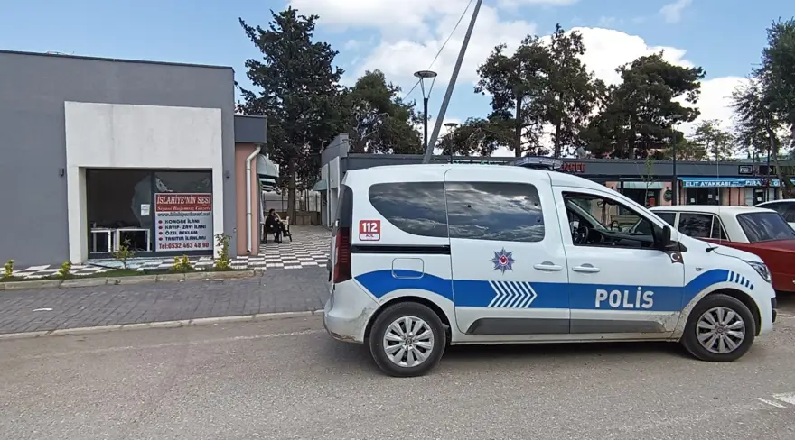 Gaziantep’te yerel gazetenin bürosu kurşunlandı 4 Gaziantep’te yerel gazetenin bürosu kurşunlandı 4