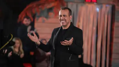 Haluk Levent depremzede öğrencilere burs anlaşması sağladı