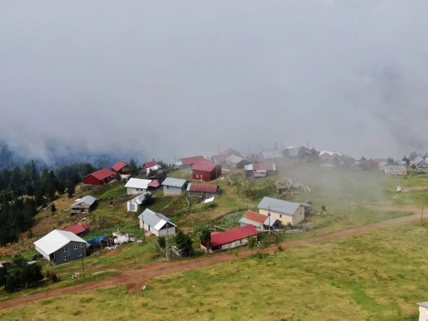 Sis altındaki Batı Karadeniz yaylaları sonbaharda da ziyaretçilerini ağırlıyor 6