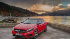 360 beygirlik Mercedes GLA 45 AMG