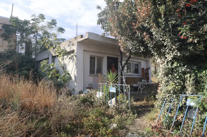 3 yıldır evden dışarı adım atmadı: "Banyo da yapmak istemiyorum, elimde olsa tuvalete gitmem" 4 3 yıldır evden dışarı adım atmadı: "Banyo da yapmak istemiyorum, elimde olsa tuvalete gitmem" 4