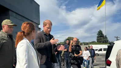 Prens Harry, Kiev'e gitti: Savaşın izlerini yerinde gözlemledi