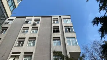 İstanbul'da 5 katlı binada yangın: 1 ölü