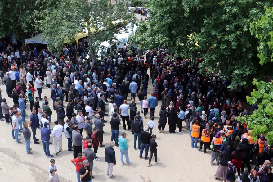 Gaziantep'teki katliam gibi kazada ölenlere veda 9