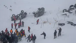 SON DAKİKA... Van'da çığ felaketi: Can kaybı 41'e yükseldi