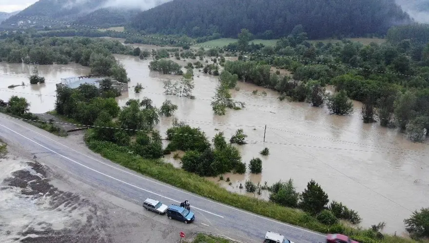 Batı Karadeniz'i yine sel vurdu 73
