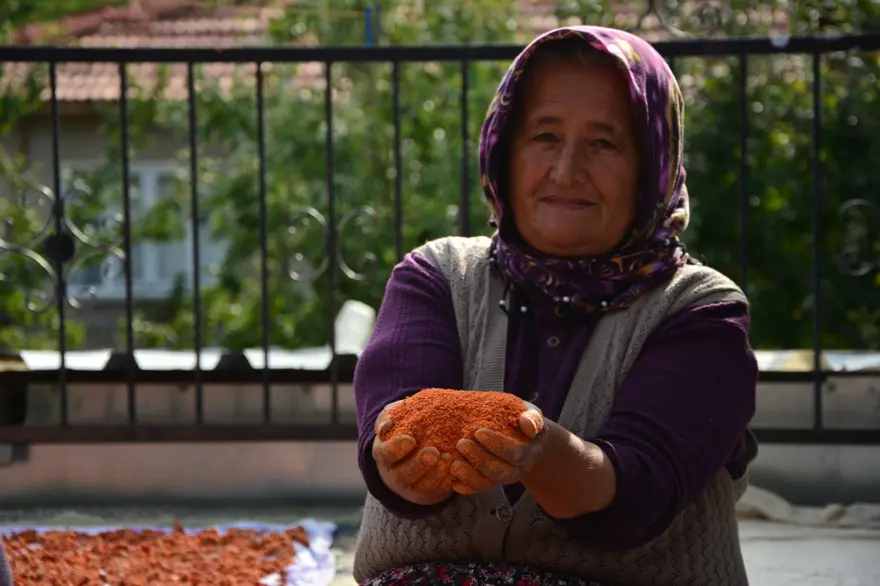 16 çeşit sebze ve meyvenin harmanlanmasıyla yapılıyor: Zahmetli ama her kaşığı şifa 5 16 çeşit sebze ve meyvenin harmanlanmasıyla yapılıyor: Zahmetli ama her kaşığı şifa 5