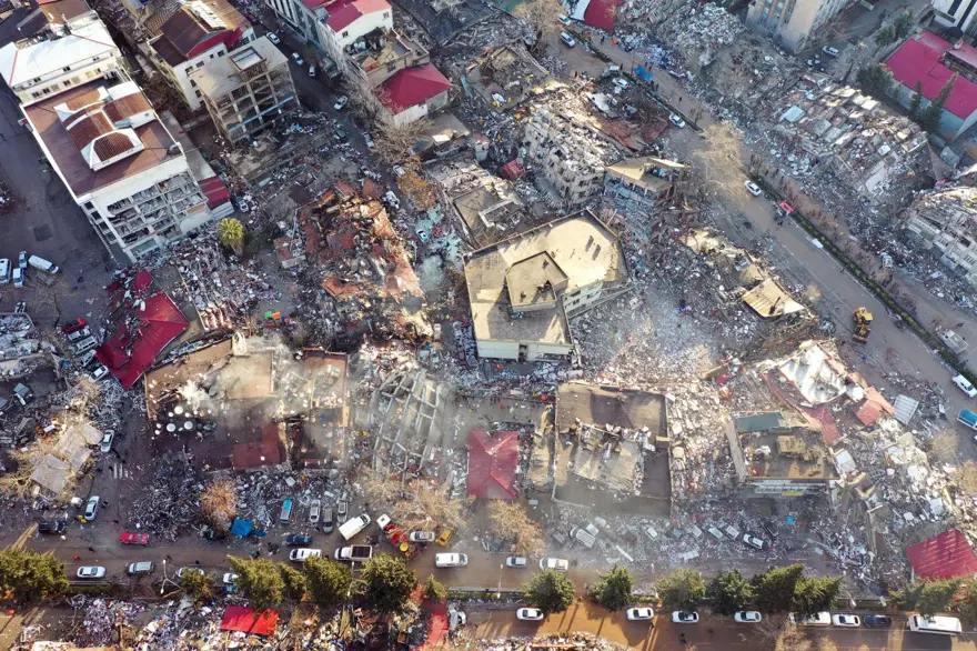 Kahramanmaraş'ta yıkımın boyutu havadan görüntülendi 13
