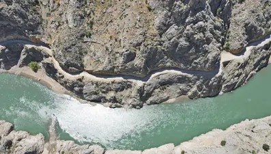 Erzincan'da yürekleri ağza getiren 'Taş Yolu': 132 yılda yapıldı