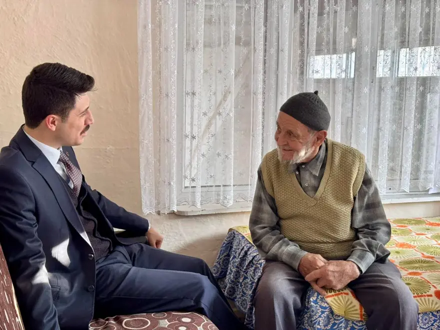 95 yaşındaki Ali Kılıç’a sürpriz doğum günü kutlaması: Tüm Cumhurbaşkanlarını gördü 3