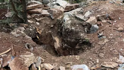 Eski vali ile emekli albay, define ararken yakalandı