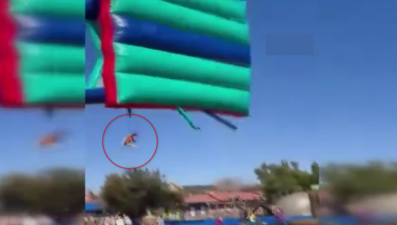 Güney Afrika’da şişme oyun alanı havaya uçtu, 2 çocuk yaralandı