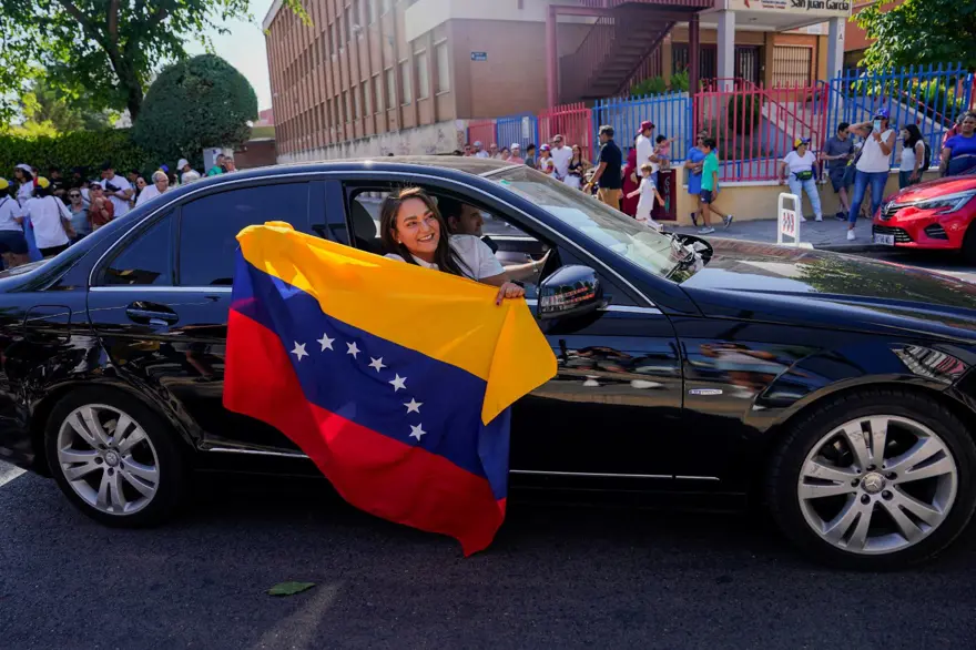 KAMU GÖREVİ YASAĞI ENGEL OLDU 3