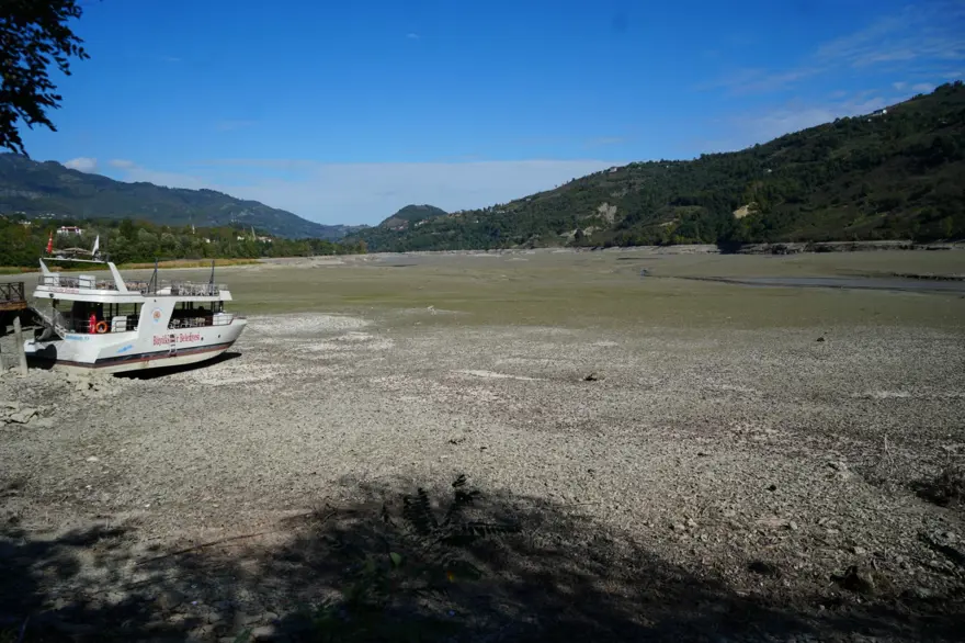 4 BÜYÜK BARAJDAN 2'Sİ YEŞİLIRMAK'TA 6 4 BÜYÜK BARAJDAN 2'Sİ YEŞİLIRMAK'TA 6