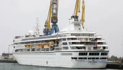 Dört ay boyunca mahsur kaldı! Yolcu gemisi İrlanda'dan ayrılamıyor